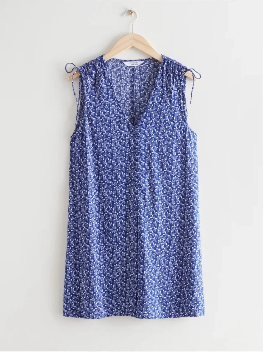 & Other Stories NWT Blue Floral V-Neck Mini Dress 100% Viscose Size 2